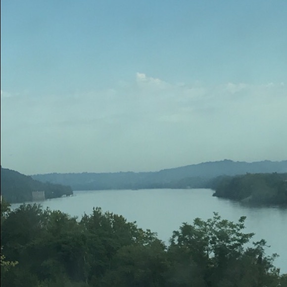 Meet your Posher, Amber - Picture 1 of 1